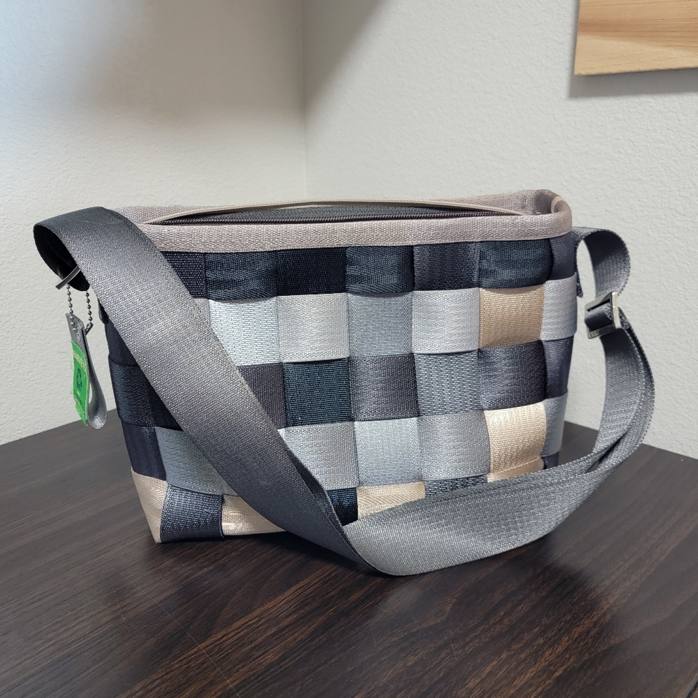 Havrey's Large Crossbody Seatbelt Bag Multicolor Nuetral